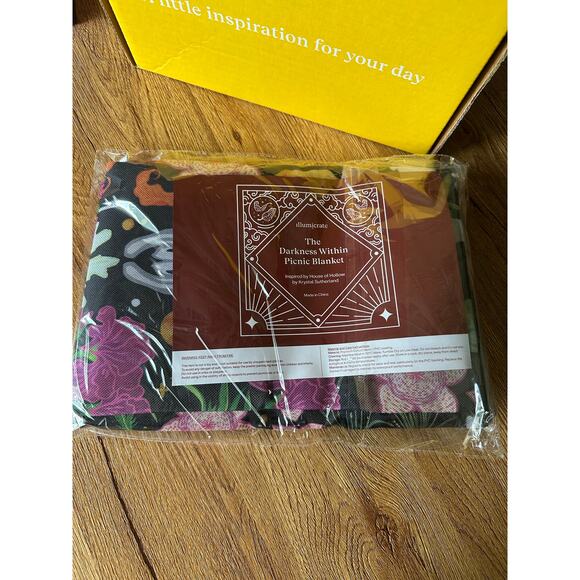 Illumicrate The Darkness Within Picnic Blanket Inspired By House Of Hollow - Picture 3 of 3